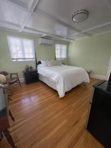 Sisu, A Boutique Motel Plymouth Exterior photo